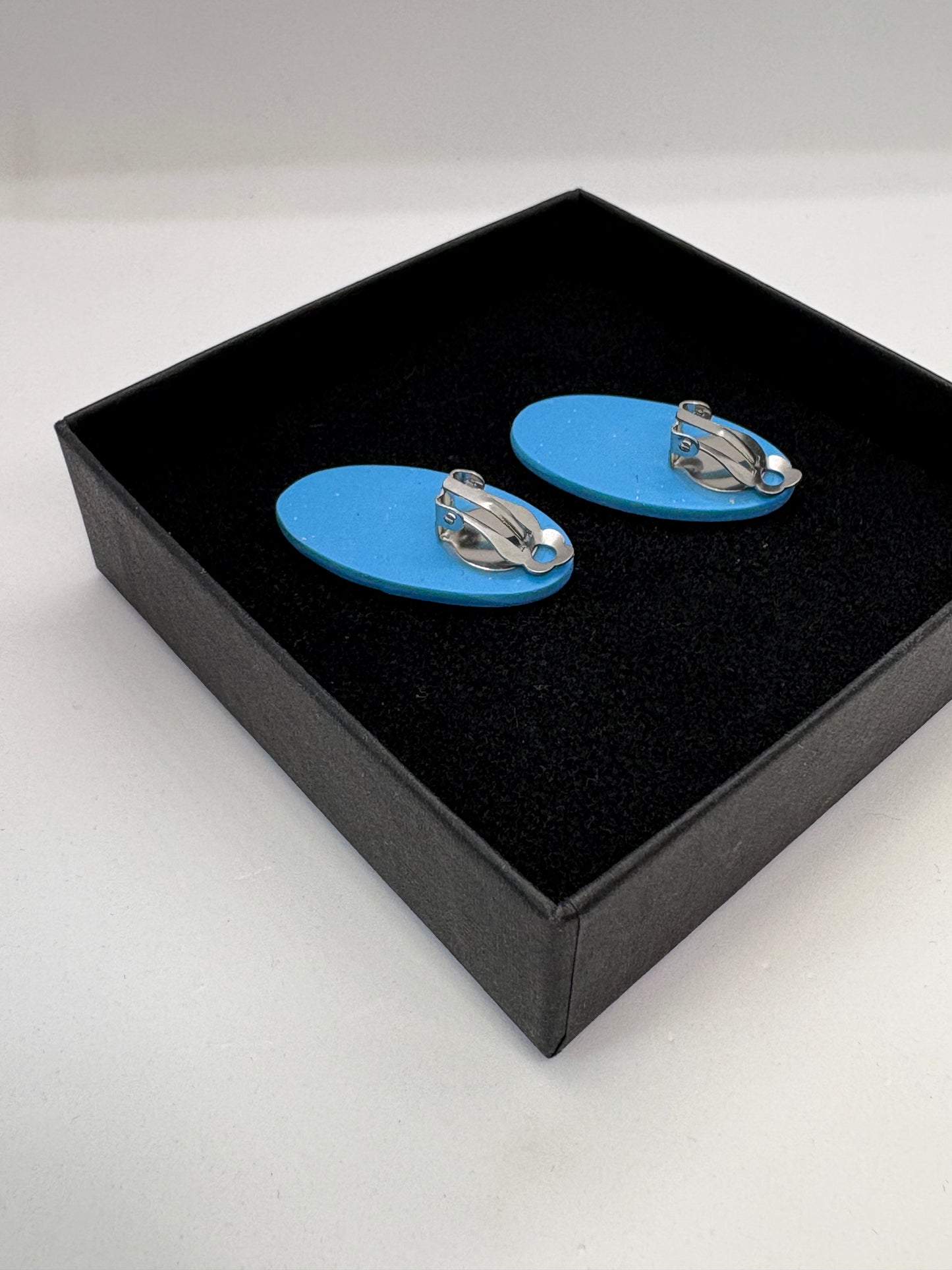 Klõpsuga ovaalid